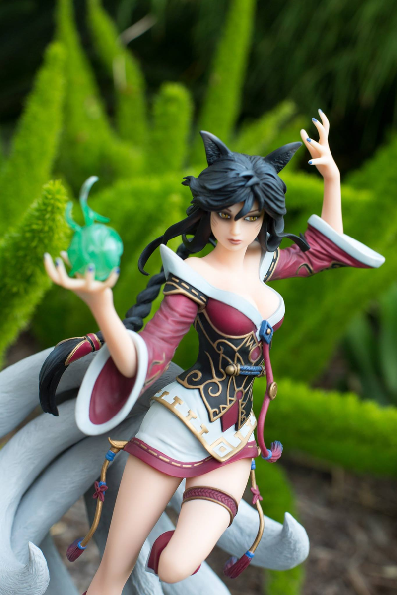 Illustration for article titled Riot Delays League Of Legends Statue Because Fans Hate Its Face